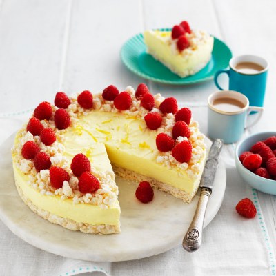 No-bake Lemon and White Chocolate Crackle Cheesecake